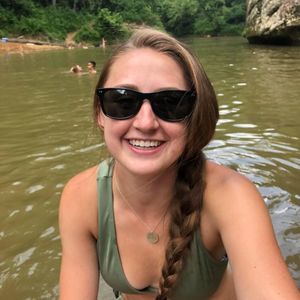 Meet your Posher, Casey